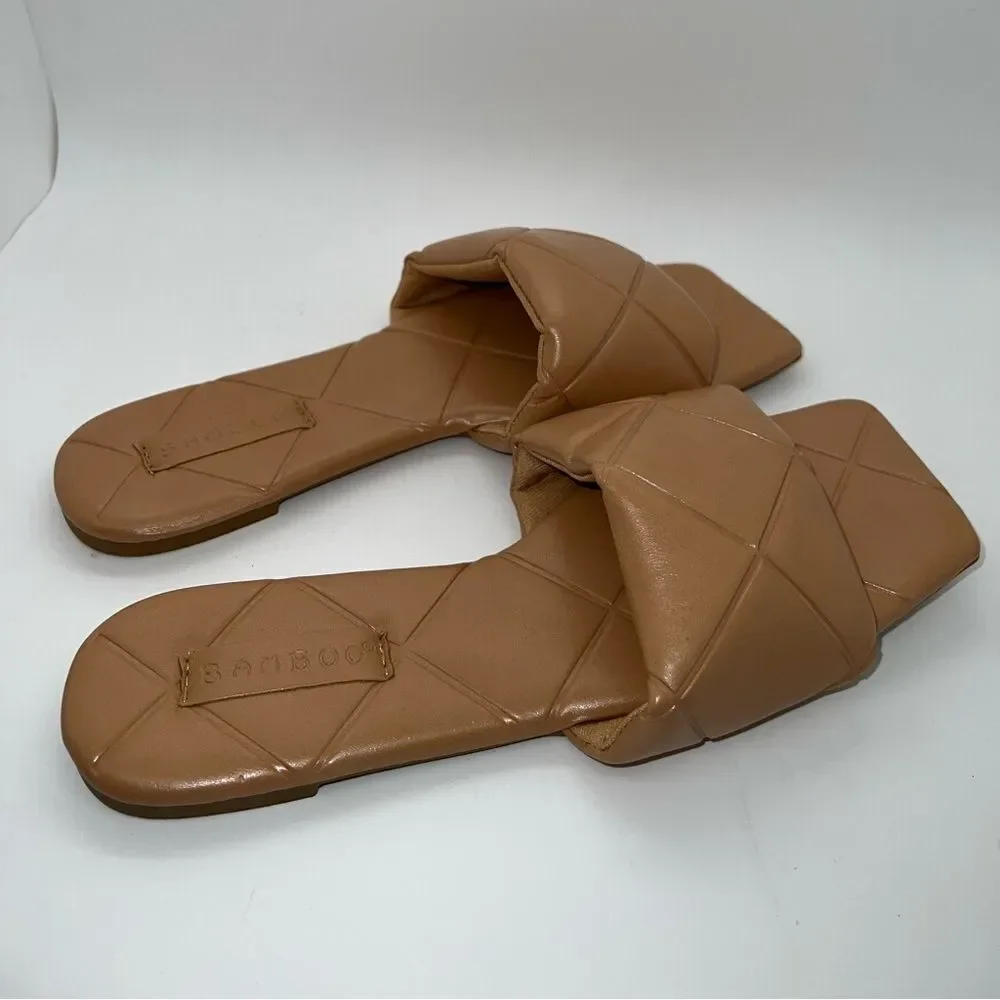 Bamboo Women's Block-22 Puffy Quilted Slide Sandals Natural Size 7.5 New